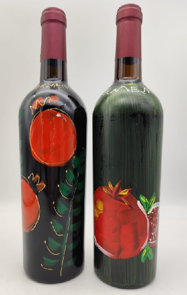 Sarkanvīns SemiDry Granātābols , krāsots ar rokām11,5% (Premium)